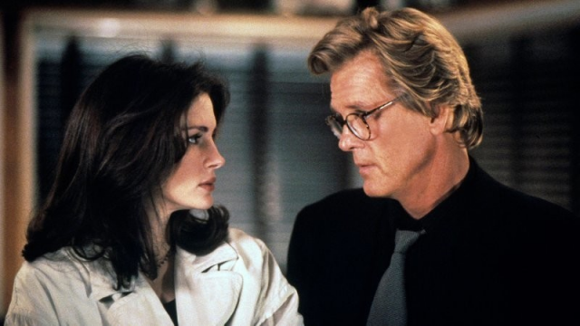 3. Джулия Робертс и Ник Нолт («Я люблю неприятности», 1994)