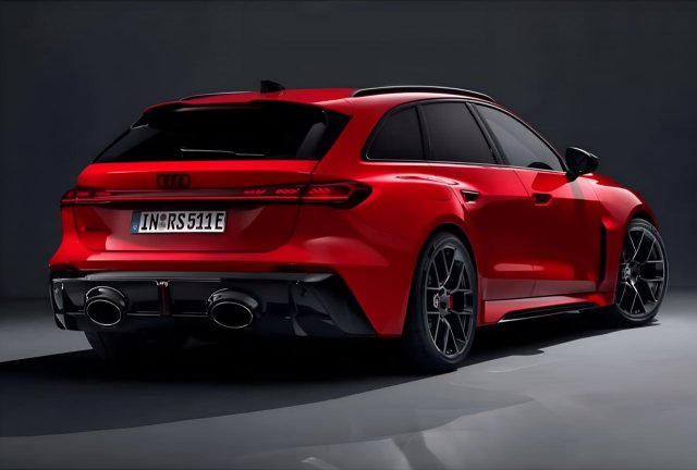 В сеть слили фотографии новой Audi RS5