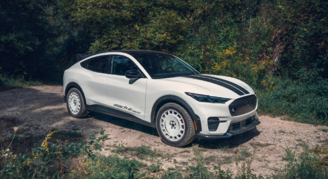 Ford берет деньги за багажник