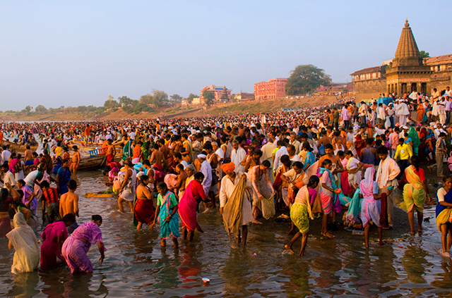 Россиянки массово женятся на индусах (фото + 4 видео)