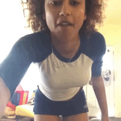 От танца бармена до тренировок футболистов: улетная подборка гифок