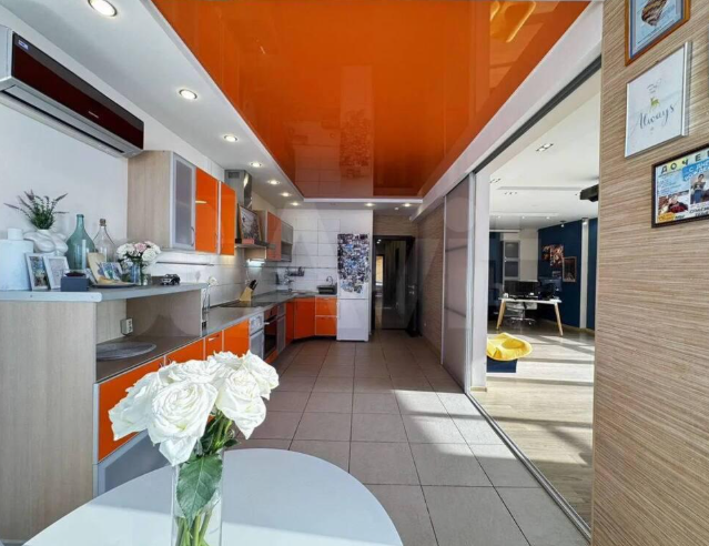 Квартира из легендарного сериала «Реальные пацаны» выставлена на продажу