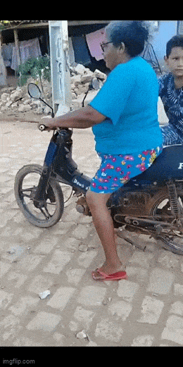 Забавная гифка 12