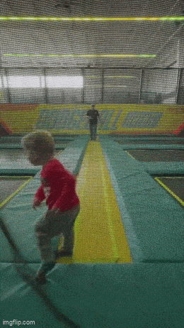 Забавная гифка 19