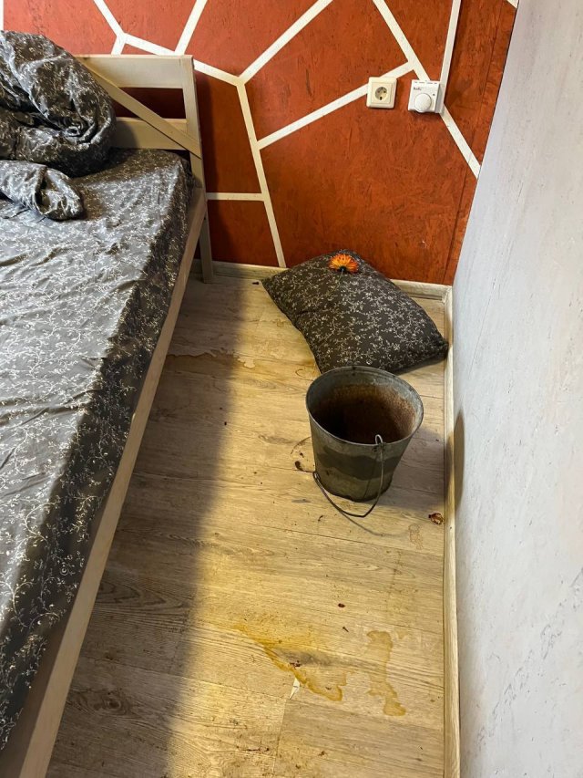 В Тольятти толпа подростков разнесла дом, снятый на ночь