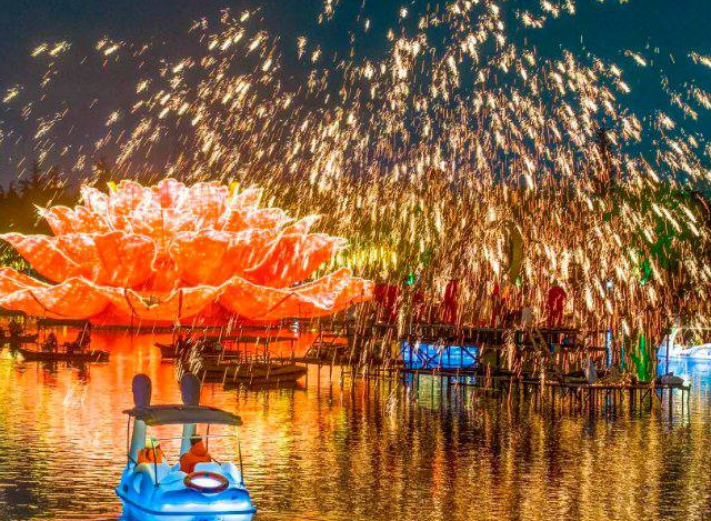 Масштабный Праздник фонарей в Китае