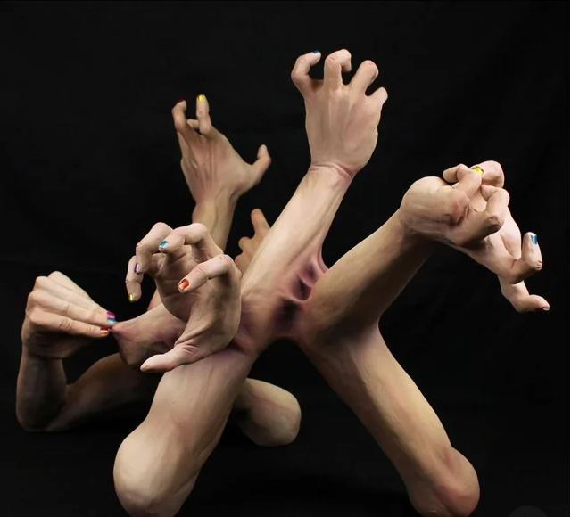 Керамика в стиле хоррора