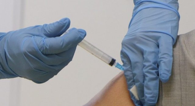 Первый пациент получил российскую вакцину от рака