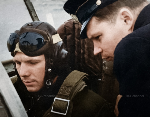 Лейтенант 769-го истребительного авиационного полка 122-й истребительной дивизии ВВС Краснознаменного Северного флота Юрий Гагарин