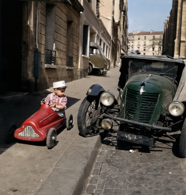Париж, 1956 год. Париж, 1956 год.