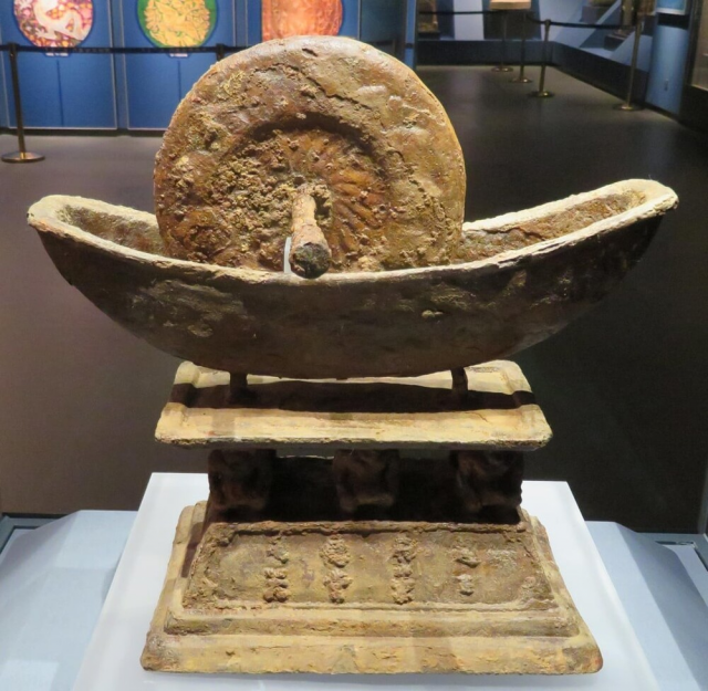 12. Железная дробилка для лекарств. Китай, династия Юань, 1271-1368 годы н.э.