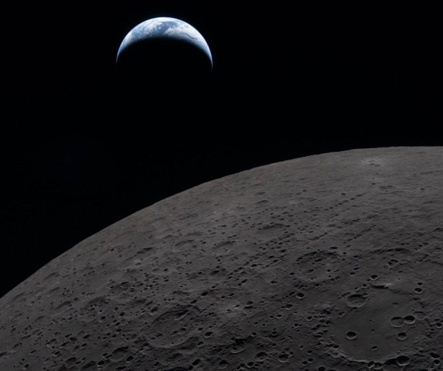 NASA опубликовало крупный архив снимков миссии «Артемида-2»