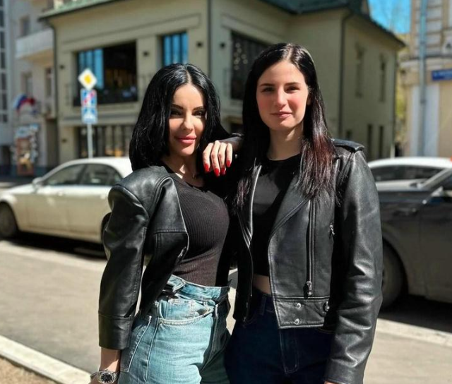 Юлия Волкова показала 21-летнюю дочь
