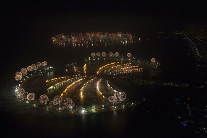 Салют в Дубаи 2014 занесён в Книгу рекордов Гиннеса (2 фото + видео)