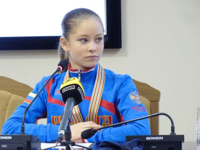 Юлия Липницкая - самая юная чемпионка в истории зимних Олимпийских игр (11 фото)