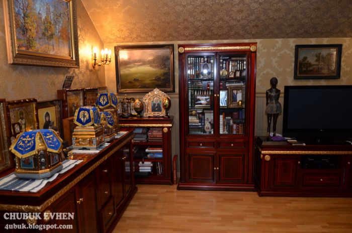 Резиденция экс-генпрокурора Украины Виктора Пшонки (285 фото)