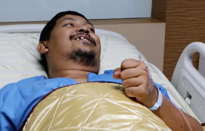 В Таиланде питон, забравшийся в унитаз, укусил мужчину за пенис (5 фото)