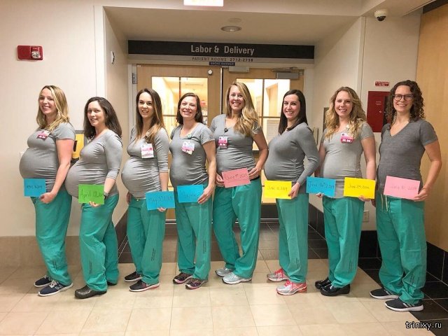 9 медсестёр родильного отделения оказались одновременно беременны (3 фото)