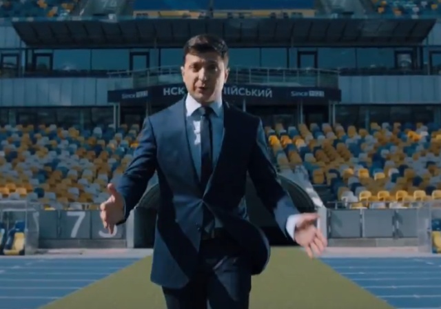 Владимир Зеленский вызвал Петра Порошенко на мега-дебаты на НСК "Олимпийский" (2 видео)