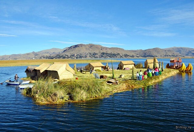 Плавучие острова Урос на озере Титикака (10 фото)