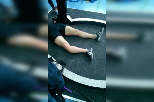 На чемпионате Евразии по пауэрлифтингу спортсмен Ярослав Радашкевич получил жуткую травму (6 фото + видео)