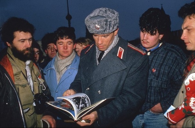 Фотографии знаменитостей, которые перепрыгнули "железный занавес" и побывали в СССР (14 фото)