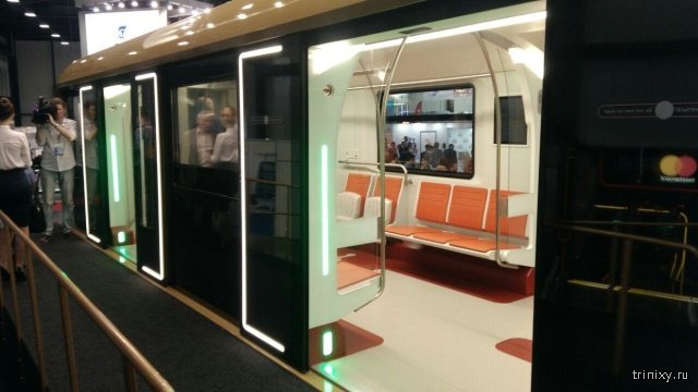 Современный поезд метро "Вагон 2020" представили в "Экспофоруме" (9 фото)