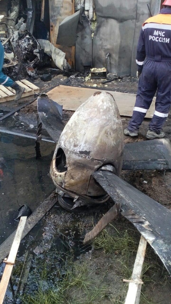 Все что осталось от Ан-24 после крушения в Нижнеангарске (6 фото)