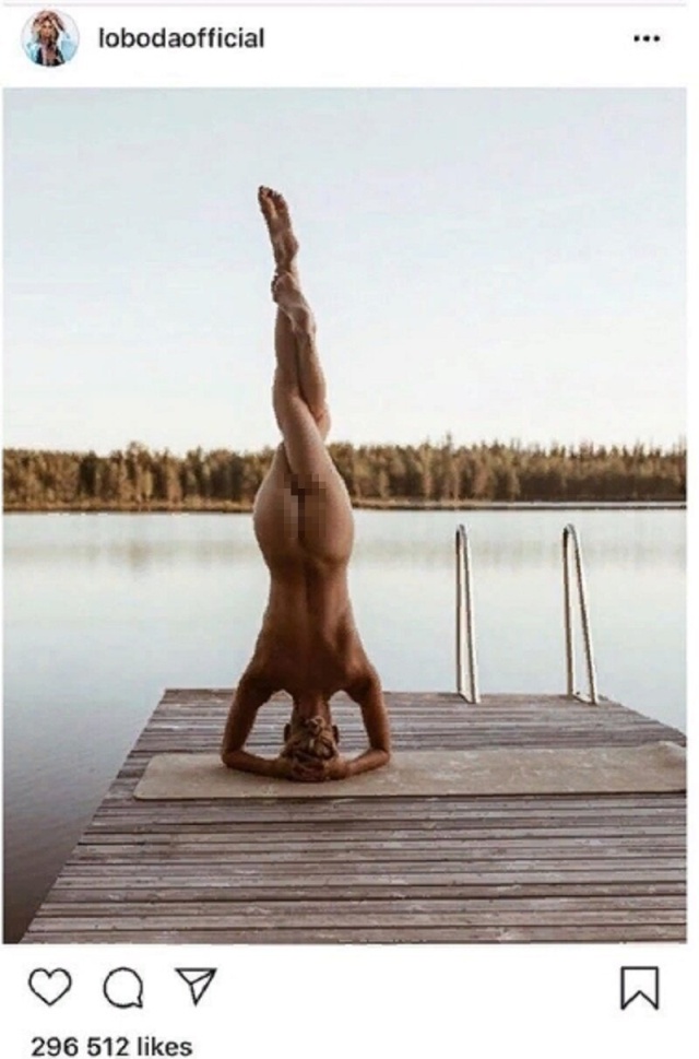 Светлана Лобода украла фотографию блогерши Nude Yoga Girl из США, но Наташа Королева смогла всех помирить свой голой фотографией (4 фото)