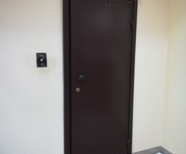 Как вы думаете, что скрывается за этой дверью? (2 фото)