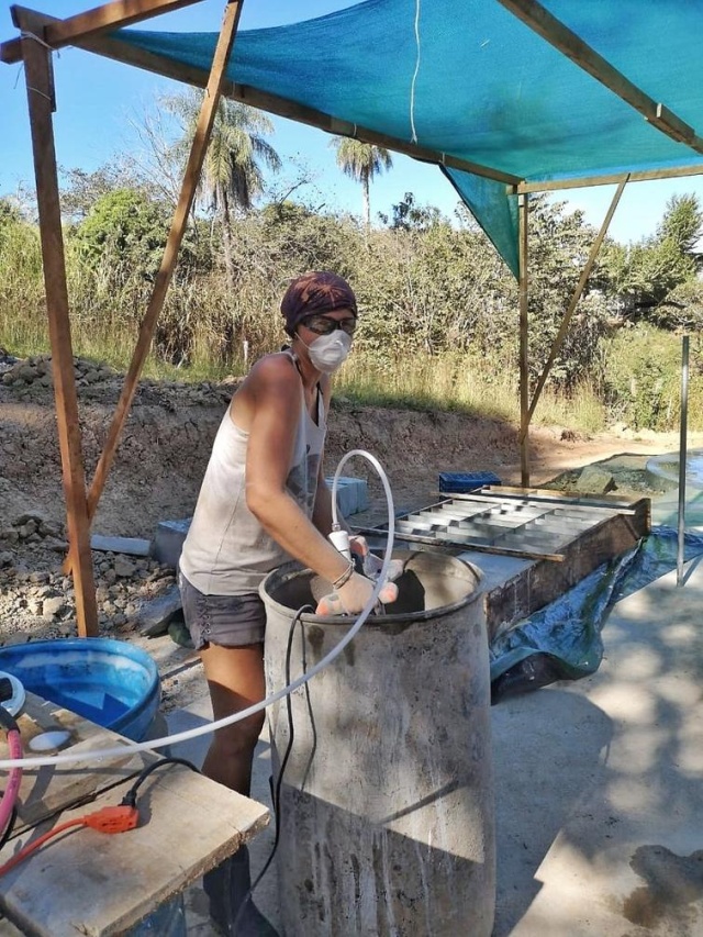 Дом в Коста-Рике из цемента и средства для мытья посуды (29 фото)