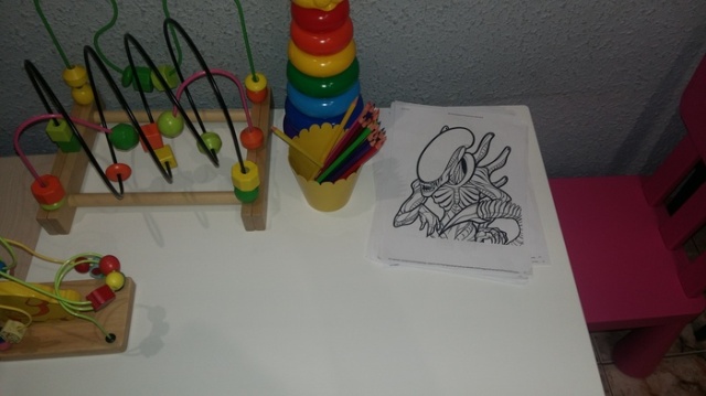 Детский уголок в офисе нотариуса (3 фото)