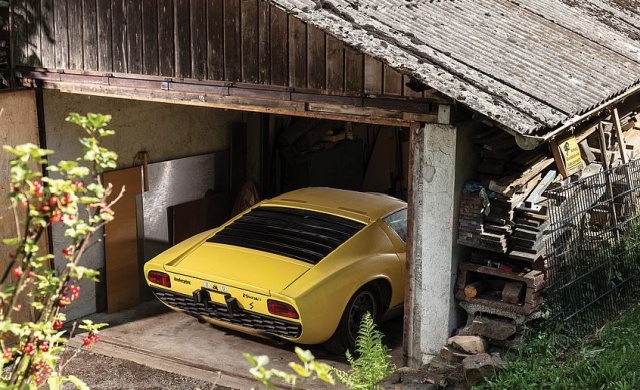 Капсула времени: Lamborghini Miura 1969 (13 фото)