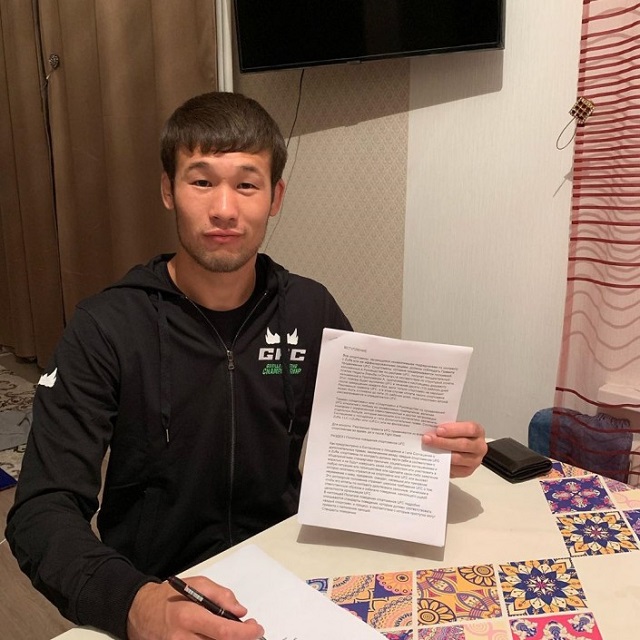 Шавкат Рахмонов - первый боец из Казахстана, подписавший контракт с UFC (2 фото + видео)