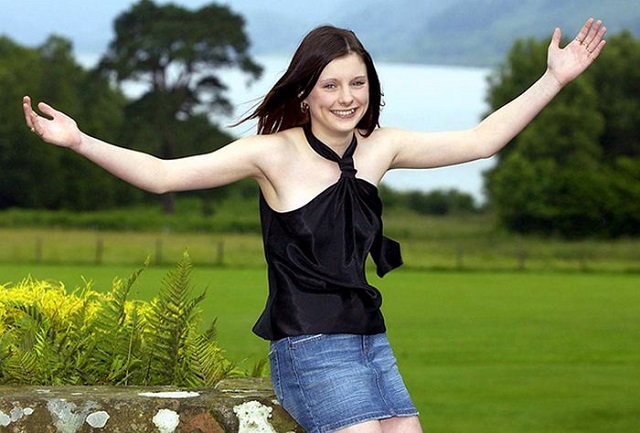 Как изменилась 16-летняя школьница, которая выиграла 1,8 млн фунтов в лотерее в 2003 году (5 фото)