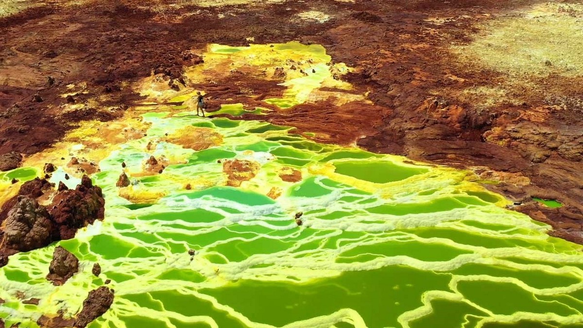 Опасные земли часть 3. Данакиль серные озёра. Вулкан Даллол в Эфиопии. Пустыня Данакиль. Самое жаркое место на земле.