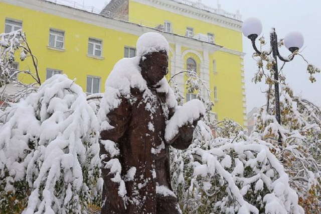 С первым снегом, Норильск! (11 фото + 2 видео)