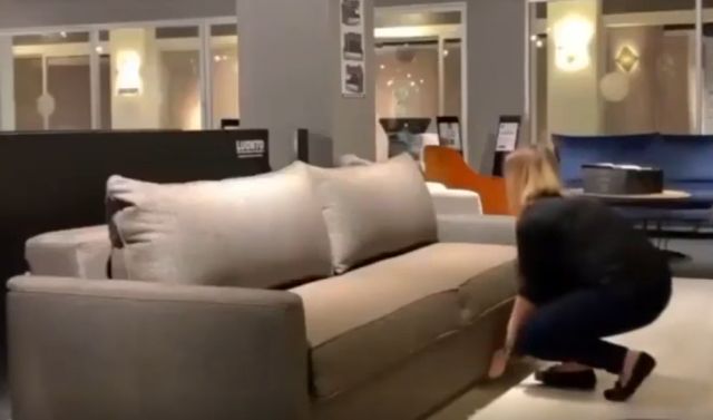 Вы когда-нибудь видели такой диван?