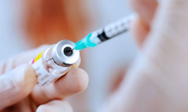 ВЦИОМ провел опрос об отношении россиян к прививкам