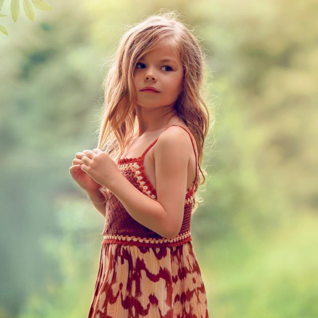 Алина Якупова - девочка, которую называют "самым красивым ребенком в мире" (15 фото)