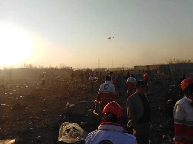 В Иране разбился украинский Boeing 737 (10 фото + видео)