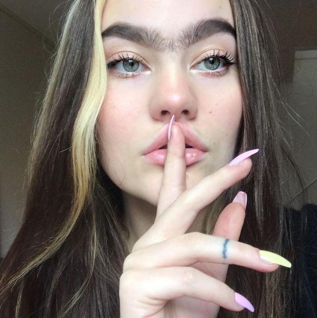 Пути моды неисповедимы: чем визажистка из Дании покорила Instagram (10 фото) Пути моды неисповедимы: чем визажистка из Дании покорила Instagram (10 фото)