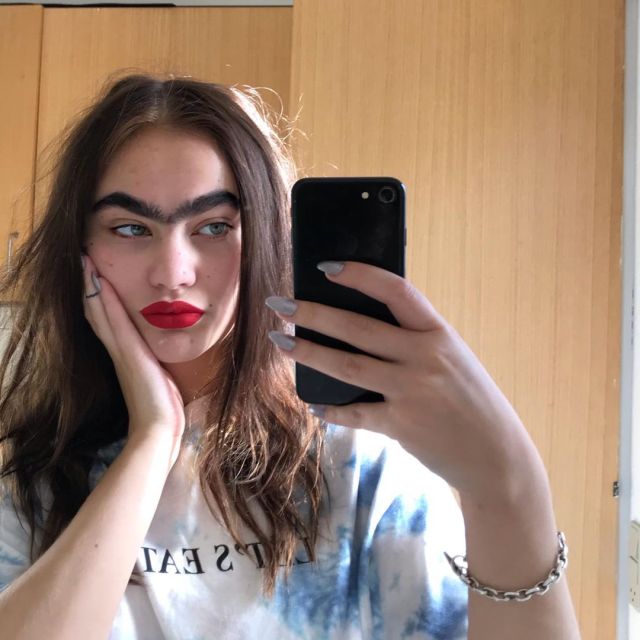 Пути моды неисповедимы: чем визажистка из Дании покорила Instagram (10 фото) Пути моды неисповедимы: чем визажистка из Дании покорила Instagram (10 фото)