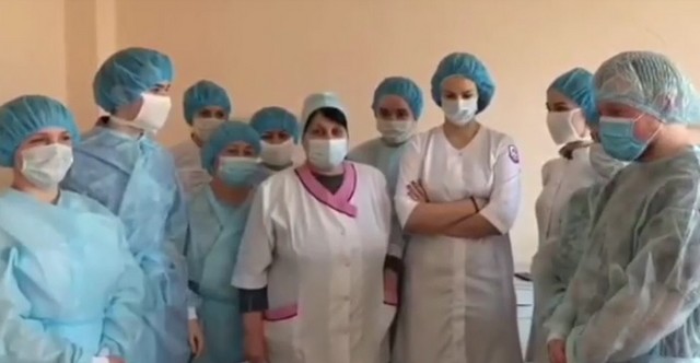 Медики в Покровской больнице
