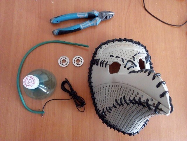 Быстро и просто: маска чумного доктора из старого монитора - пошаговая инструкция (14 фото)