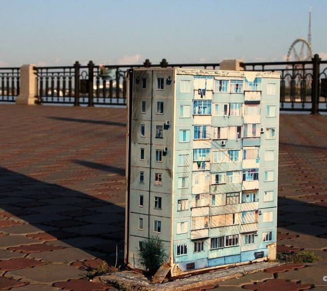 Граффити старый дом