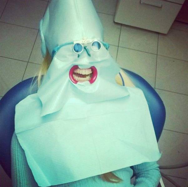 Пациентка у дантиста