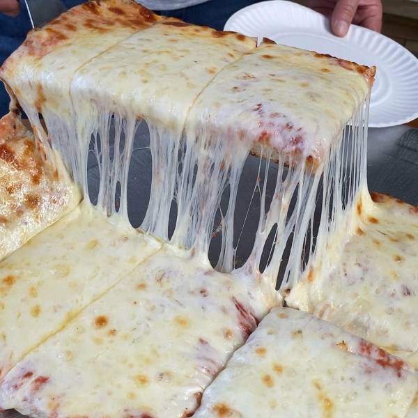 Пицца с сыром