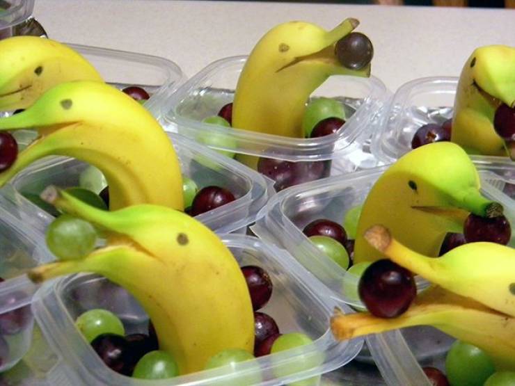 Бананы и виноград