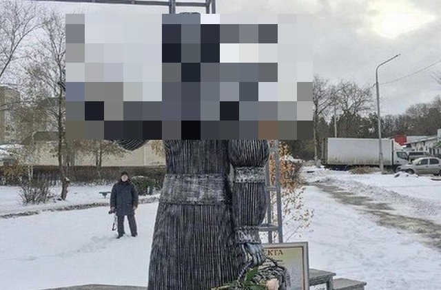 В Воронежской области появился памятник "русской красавице" Аленке (4 фото)
